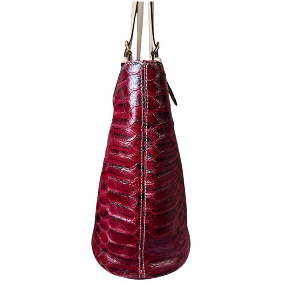 MICHAEL Michael Kors Jet Set Embossed Leather Bucket Tote EUC - Picture 4 of 13